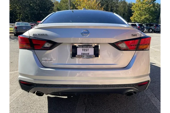 $11486 : Nissan Altima 2019 2.5 SR 4d image 6