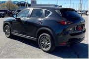 $17902 : Mazda CX-5 2017 AWD Touring thumbnail