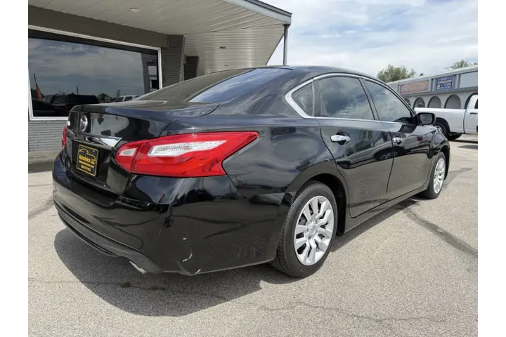 $5950 : 2016 Altima 2.5 S image 7