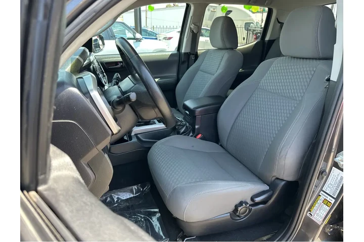 $29997 : 2021 Tacoma 2WD SR5 image 9