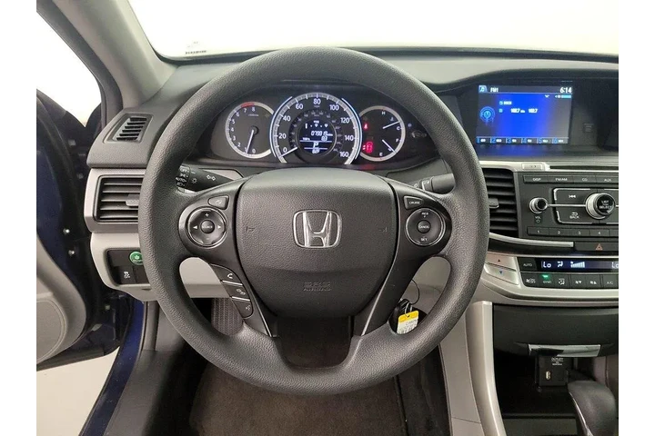 $17998 : Honda Accord 2015 LX 4dr Sed image 10