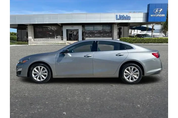 $19677 : Chevrolet Malibu 2025 LT 4dr image 6