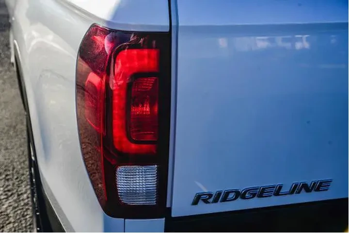 $28655 : Honda Ridgeline 2023 AWD Spo image 7