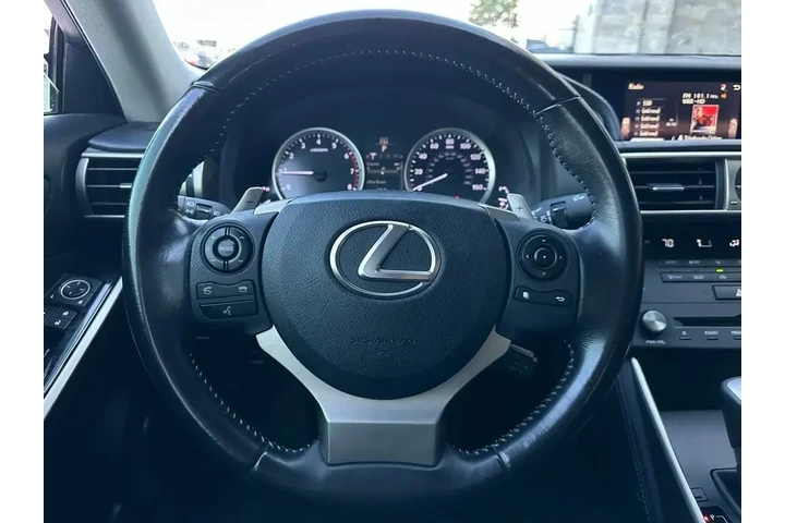 $19750 : Lexus IS 200t 2016 4dr Sedan image 10