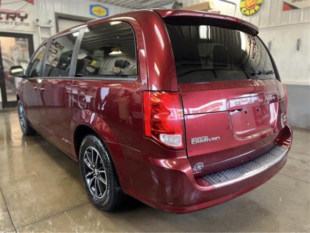 $15900 : 2018 Grand Caravan GT image 4