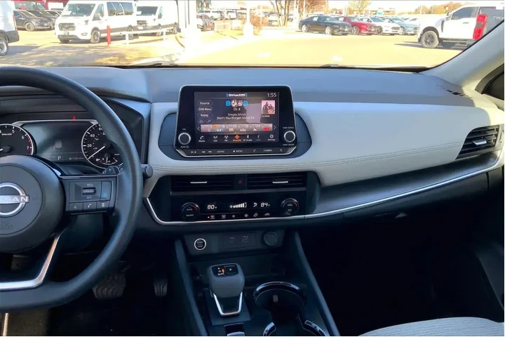 $23598 : Nissan Rogue 2023 SV 4dr Cro image 6