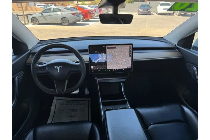 2020 Model Y Long Range image 9