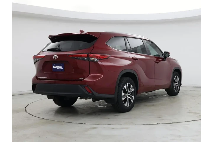 $35998 : Toyota Highlander 2023 XLE 4 image 8