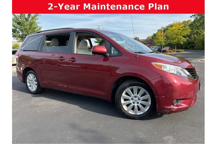 $10000 : 2013 Sienna LE image 1