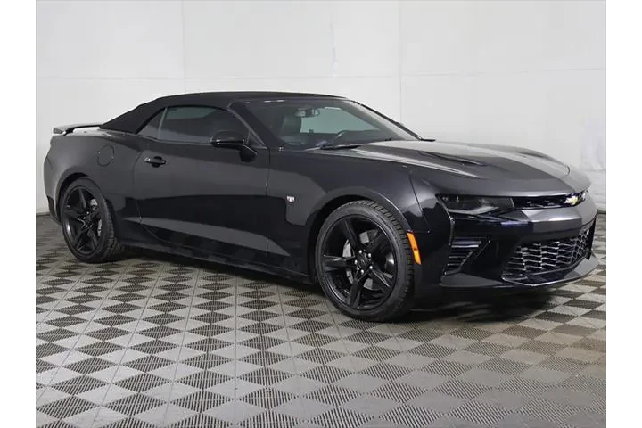 $26493 : Chevrolet Camaro 2017 SS 2dr image 2