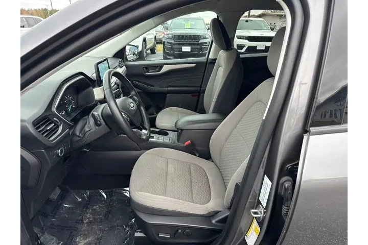 $21945 : Ford Escape 2022 SE 4dr SUV image 10