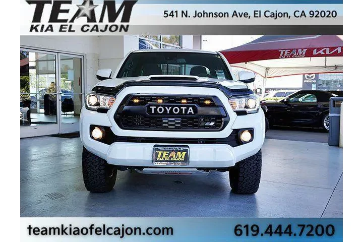 $36995 : Toyota Tacoma 2020 4x4 TRD S image 4