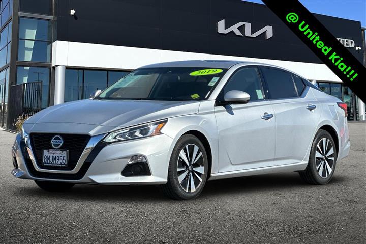 $15488 : Pre-Owned 2019 Altima 2.5 SV image 8