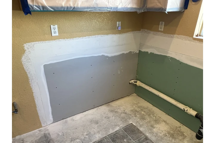 Drywall tapping finishing image 4