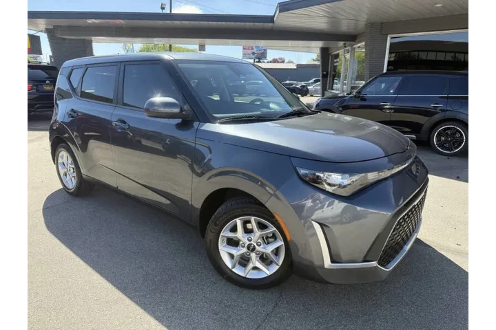 $14450 : 2023 Soul LX image 10