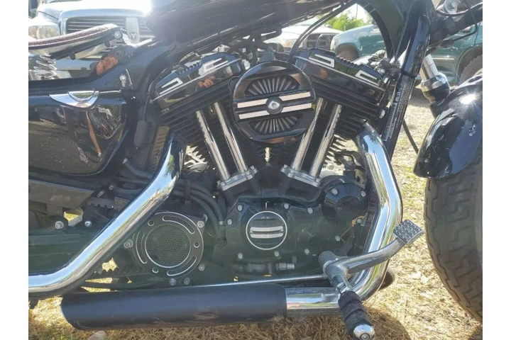 $7500 : 2014 HARLEY-DAVIDSON XL1200 F image 8