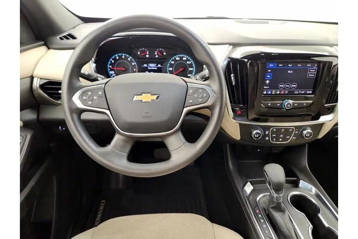 $27998 : Chevrolet Traverse 2023 LS 4 image 10
