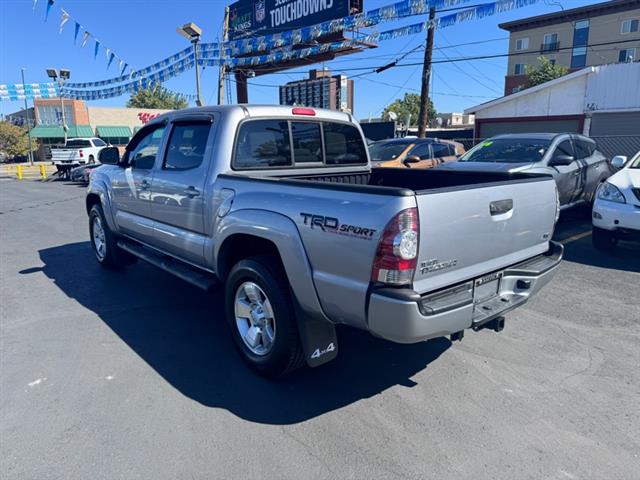 $32299 : 2015 Tacoma 4WD Double Cab V6 image 7