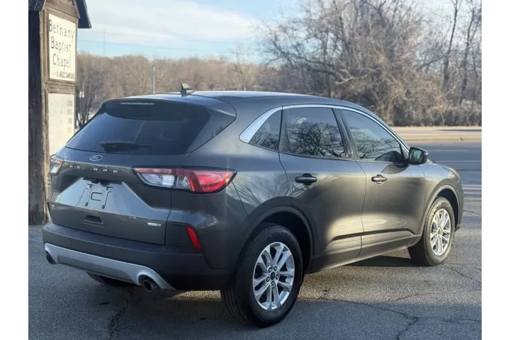 $7999 : 2020 Escape SE image 10