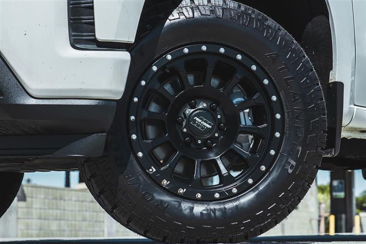 $32999 : 2019 Silverado 1500 RST image 4