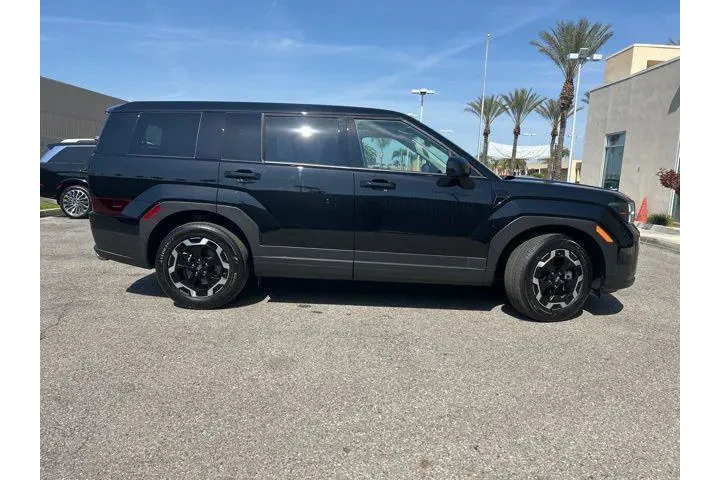 $29995 : Hyundai SANTA FE 2025 SE 4dr image 4
