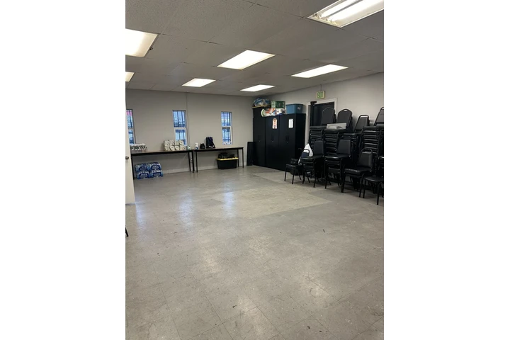 $200000 : Iglesia De Renta image 3