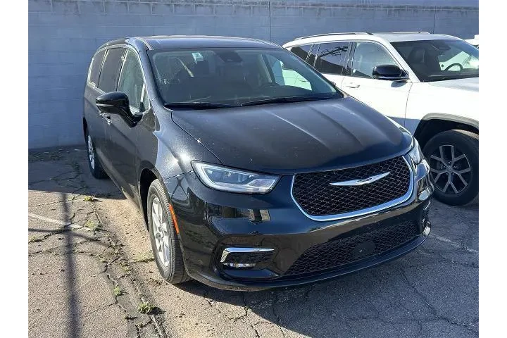 $25277 : Chrysler Pacifica 2024 Touri image 3