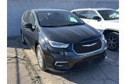 $25277 : Chrysler Pacifica 2024 Touri thumbnail