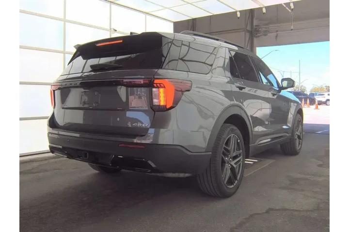 $37799 : Ford Explorer 2025 AWD ST-Li image 3
