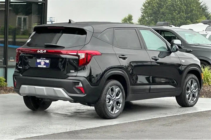 $24947 : Kia Seltos 2025 AWD LX 4dr S image 5