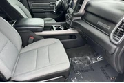 $28980 : Ram 1500 2021 4x4 Big Horn 4 thumbnail