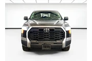 $34888 : Toyota Tundra 2023 4x4 SR5 4 thumbnail
