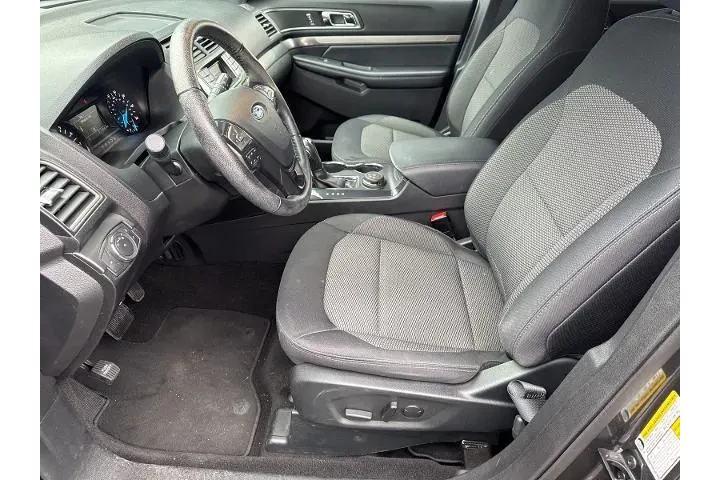 $20795 : Ford Explorer 2019 AWD XLT 4 image 8