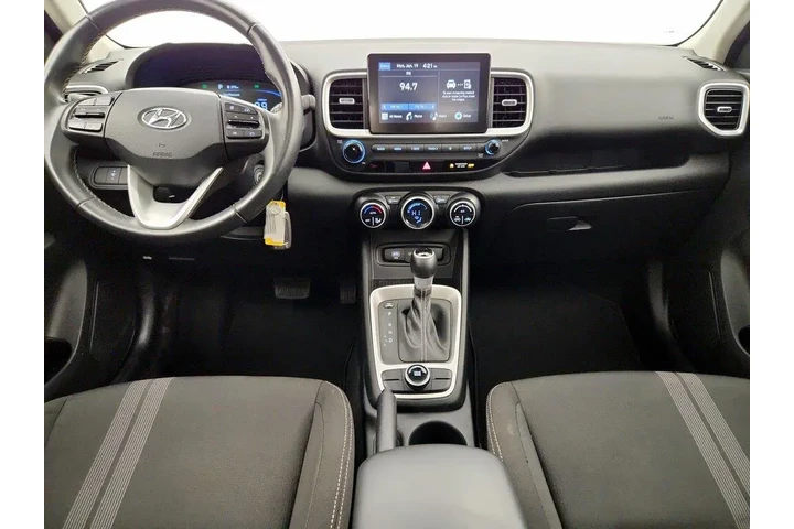 $18998 : Hyundai VENUE 2023 SEL 4dr C image 9