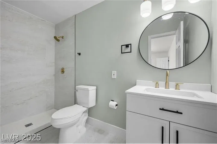 $1500 : ESPACIOSO CUARTO CON BANO image 2