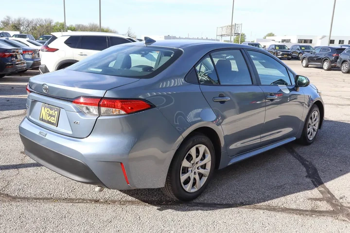 $20788 : 2024 Corolla LE CVT image 4