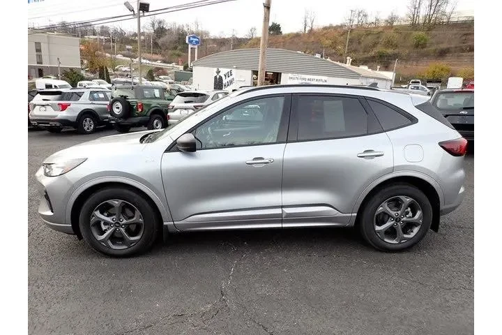 $24990 : Ford Escape 2024 ST-Line 4dr image 2