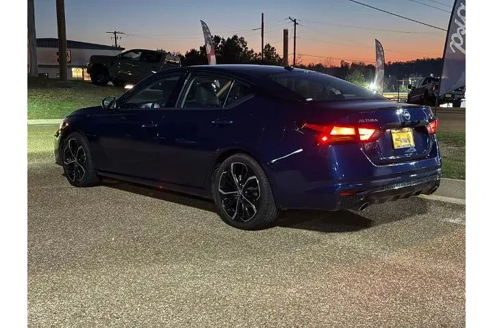 $20840 : Nissan Altima 2024 2.5 SR 4d image 7