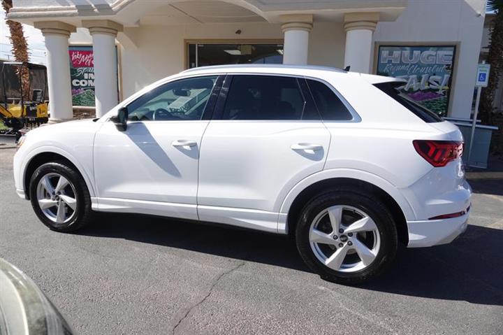 $32995 : Pre-Owned 2021 Q3 40 TFSI Pre image 9