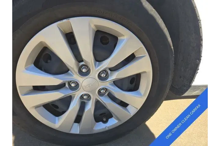 $14687 : Kia Soul 2024 S 4dr Crossove image 7