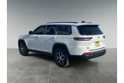 $30500 : Jeep Grand Cherokee L 2024 4 thumbnail