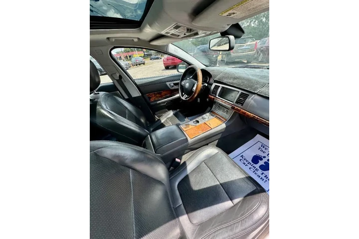 $4900 : 2009 XF Premium Luxury image 10