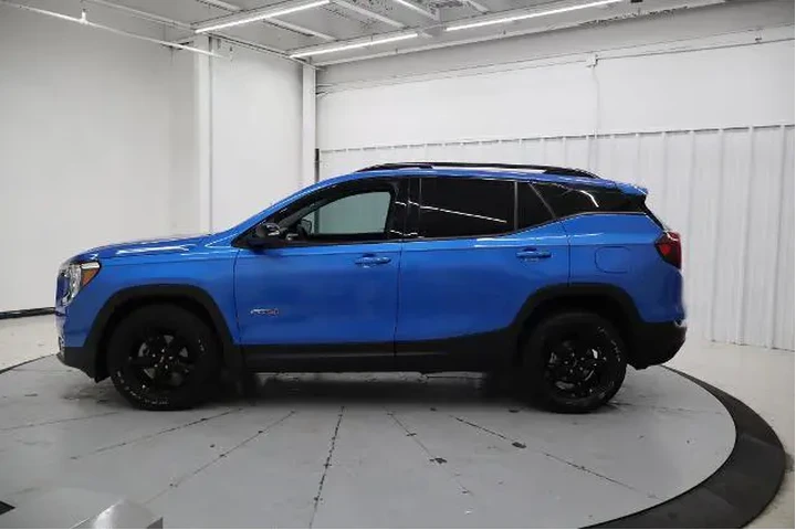 $27995 : GMC Terrain 2024 AWD AT4 4dr image 7