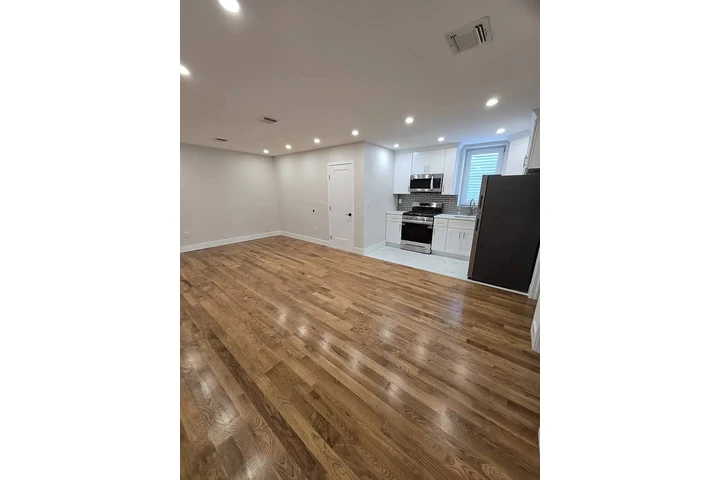 $1100 : Apartamento listo para vivir image 5