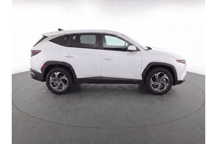 $20271 : Hyundai TUCSON 2023 AWD SE 4 image 8
