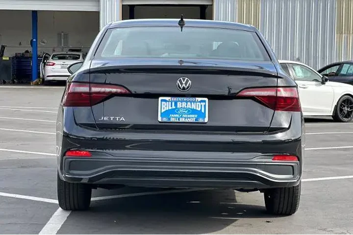 $16753 : Volkswagen Jetta 2024 S 4dr image 4