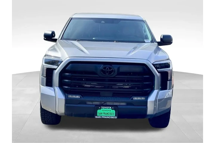 $39588 : 2022 Tundra SR5 image 5