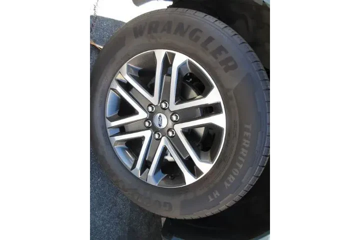 $35999 : Ford F-150 2023 4x2 XL 4dr S image 5