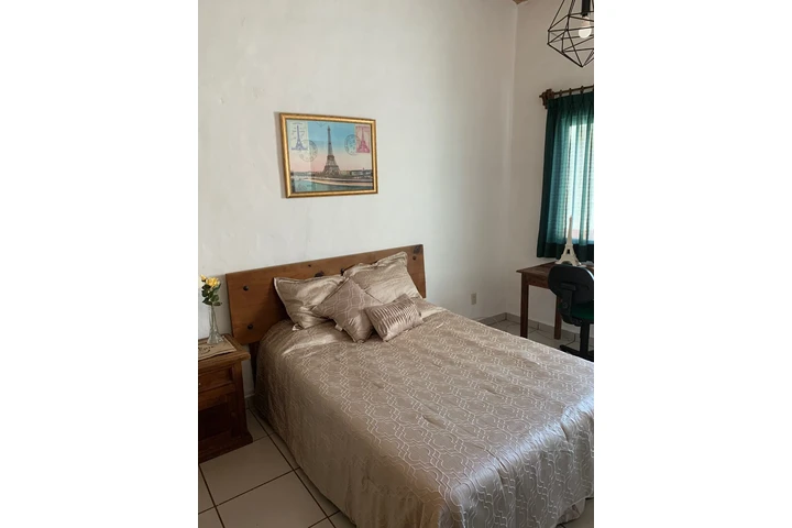 $5800 : RENTO HABITACION AMUEBLADA image 1