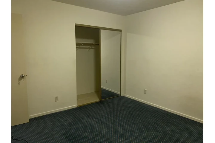 $850 : Room/cuarto image 1